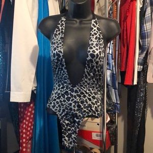 👙🌴Sling Shot one piece🔥NWT